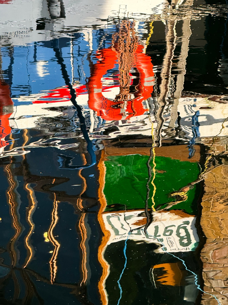 城市倒影 摄影师Charlotte Laboyrie