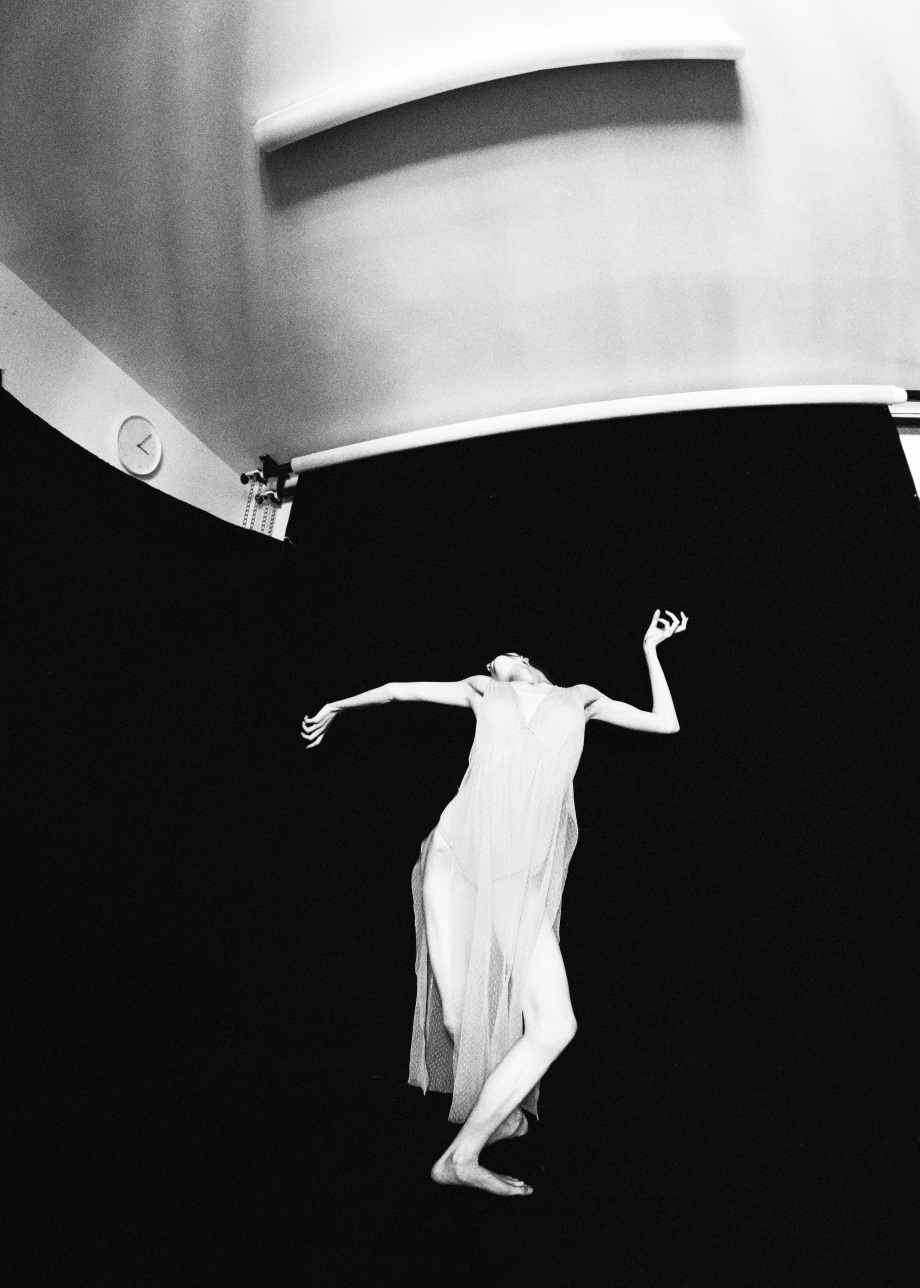 火焰总在午夜燃烧