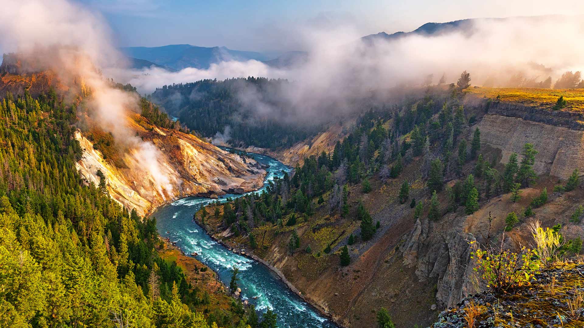 方解石温泉区和黄石河，美国