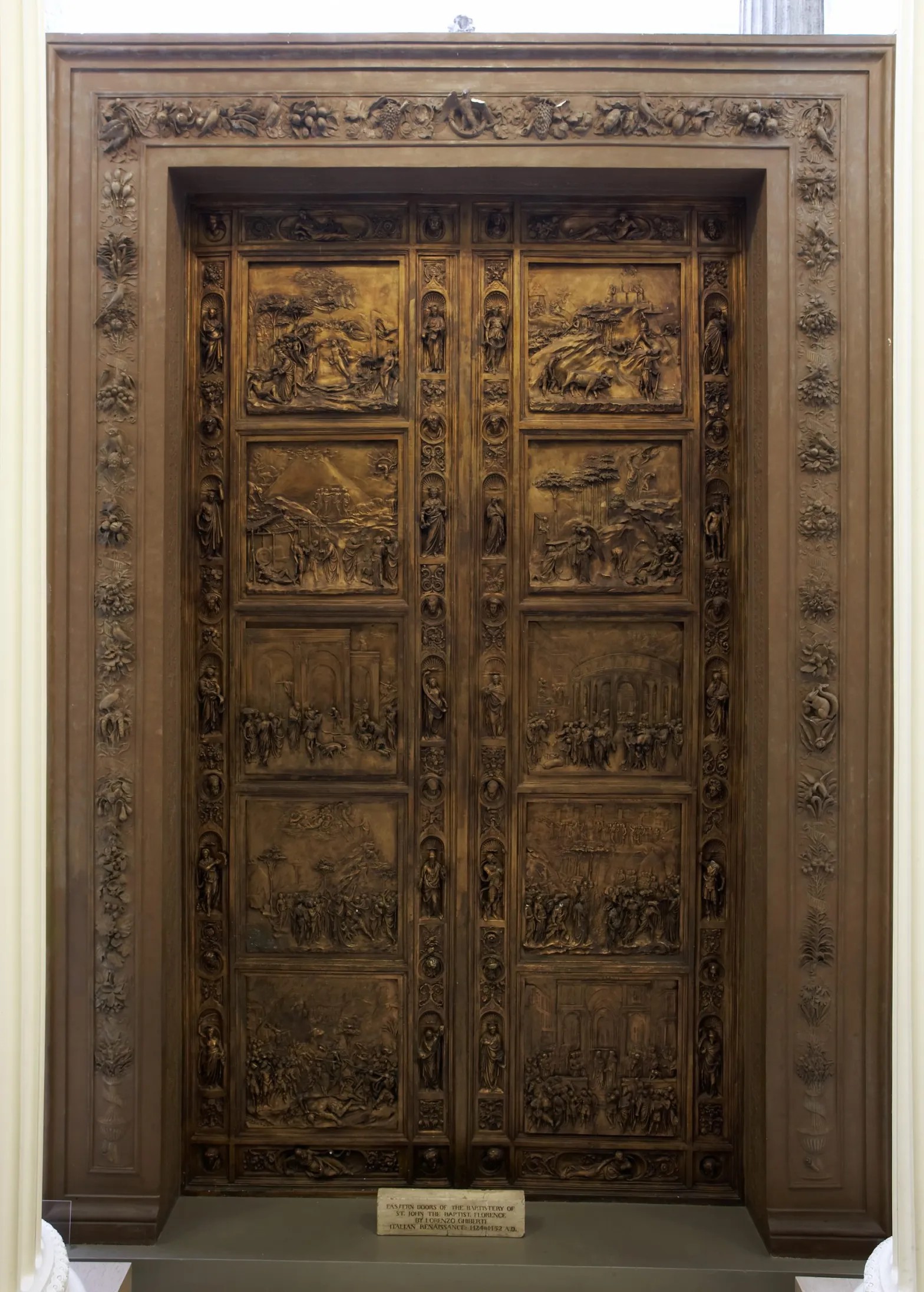 Oronzio Lelli，“Cast of Gates of Paradise (by Lorenzo Ghiberti)，Baptistery of San Giovanni Battista” (photo by Tom Little)