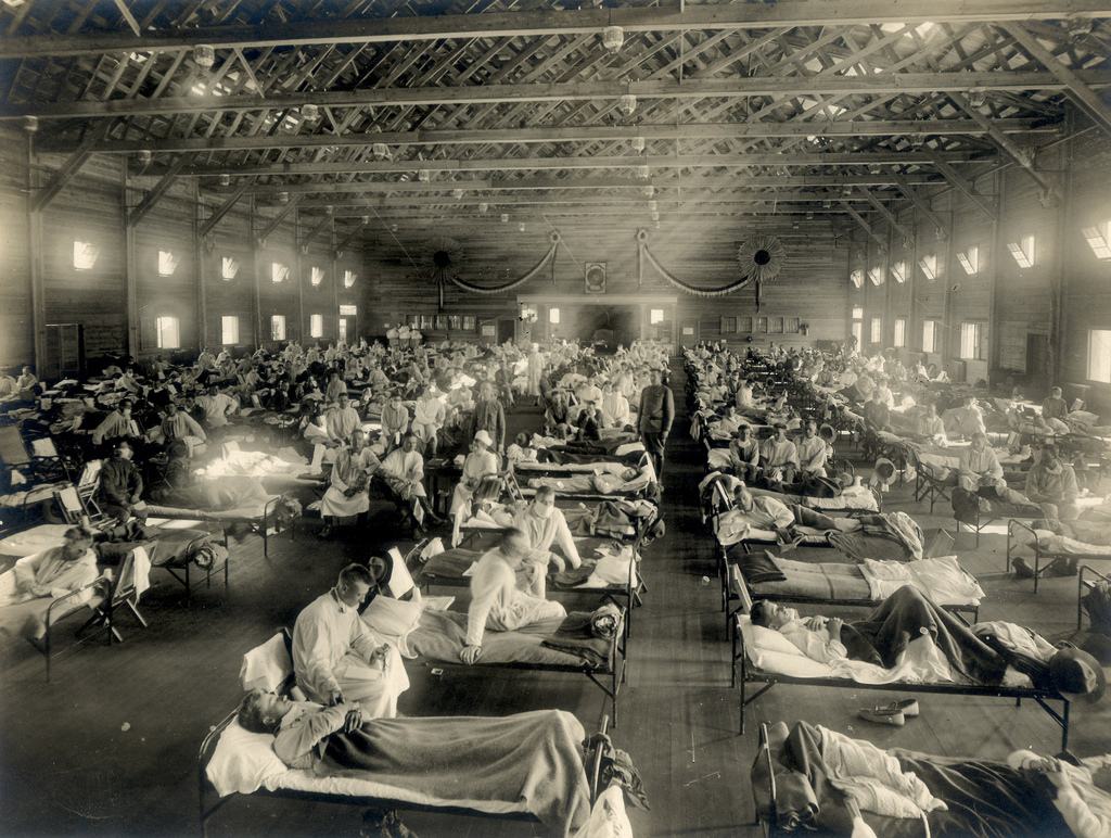 Photograph of military patients at Camp Funston, Kansas, taken by anonymous army photographer in 1918. National Museum of Health and Medicine.