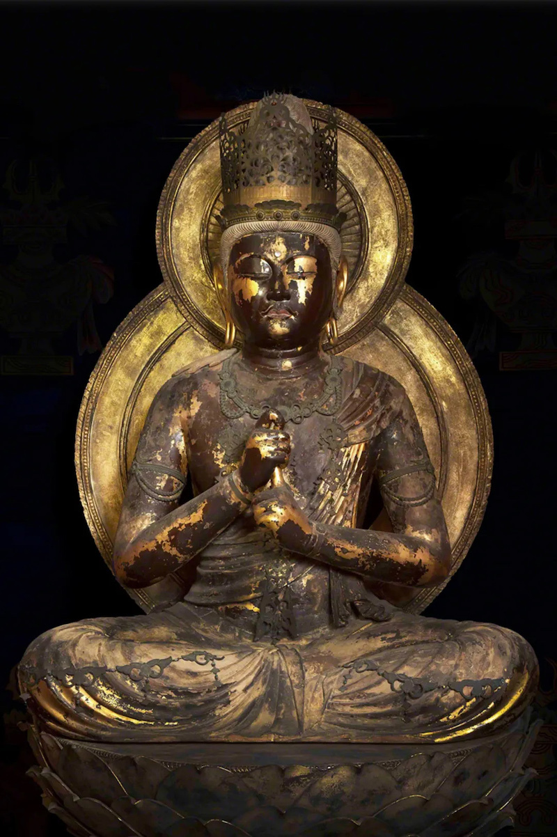 超国宝：信仰之光 自1895年开馆以来，奈良国立博物馆一直致力于收集和保存佛教和神道教艺术品。为纪念开馆130周年，奈良博将举办有史以来规模最大的国宝展，共呈现约140件佛教与神道美术名品，包括约110件日本国宝和约20件日本重要文化财产。