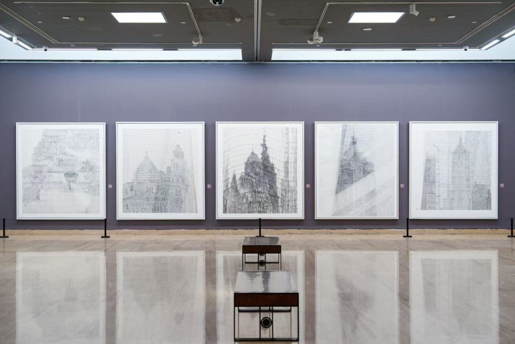 展览现场，毛冬华《观海系列》